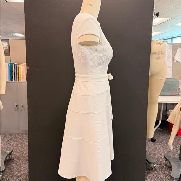 Anne Klein White Textured Cap Sleeve Belted A-Line Dress - Picture 3 of 6